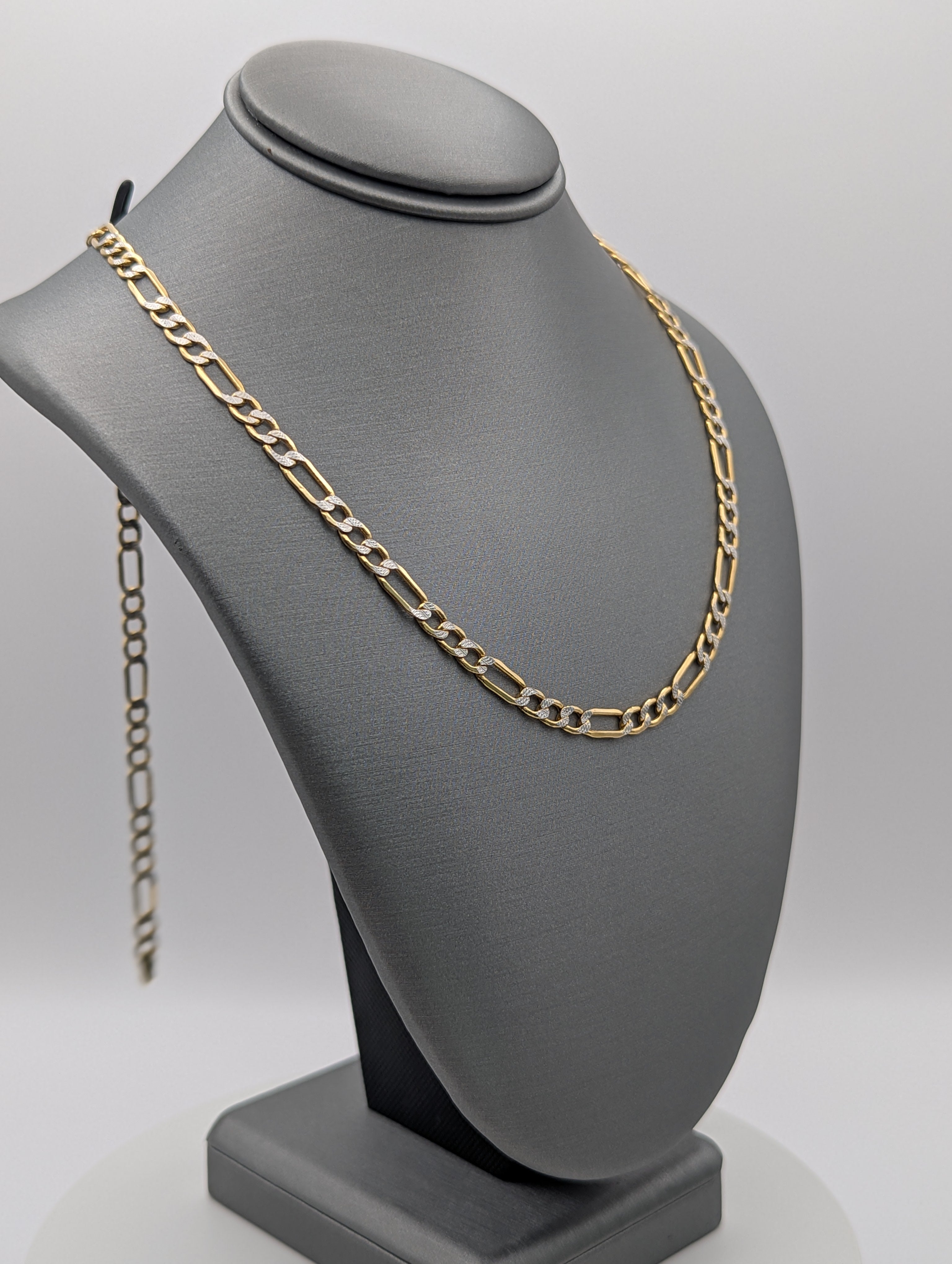 Cadena Eslabón Figaro Calado Oro Amarillo 14K Corte Diamante