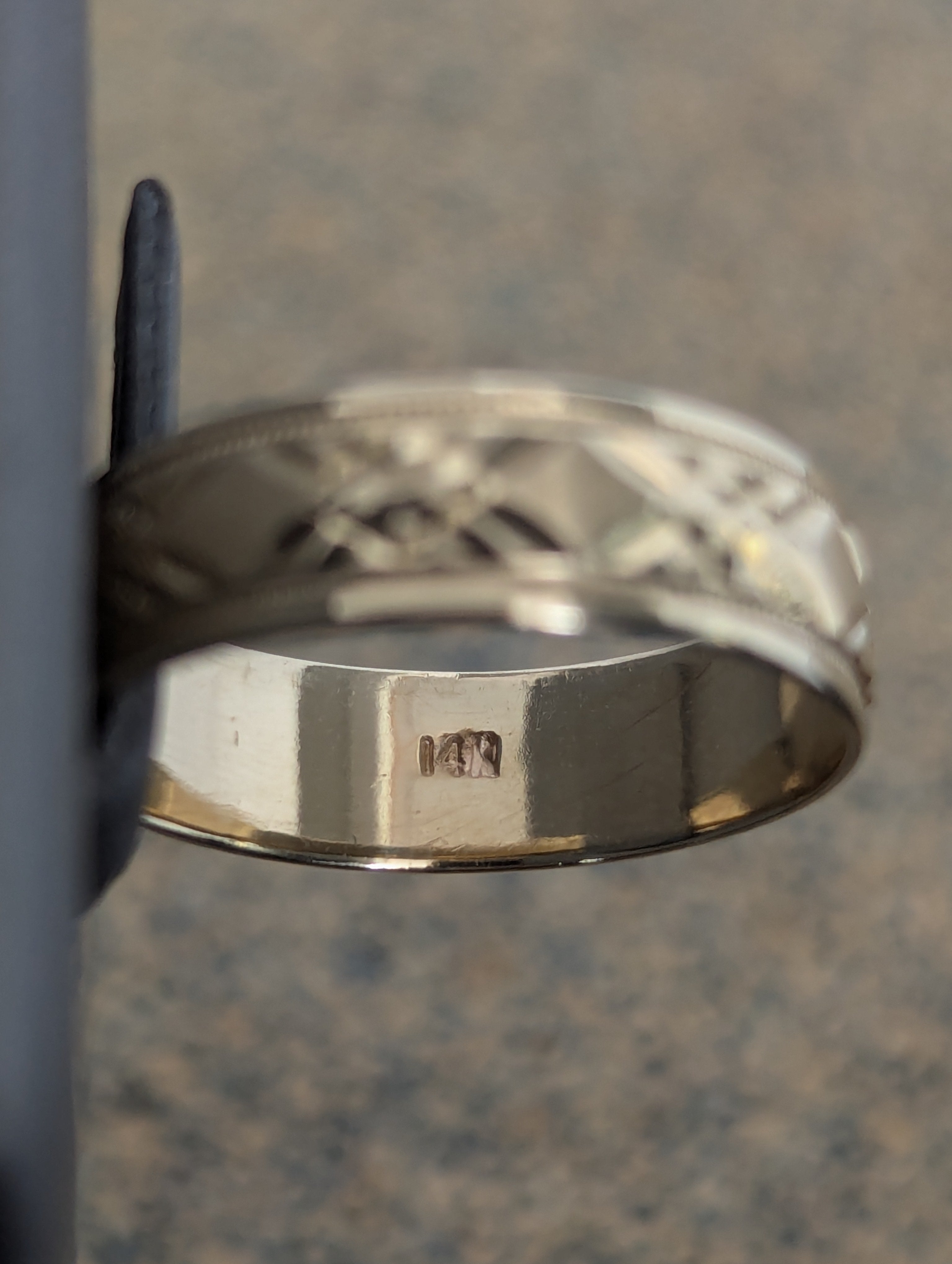 Alianza de boda de 14K