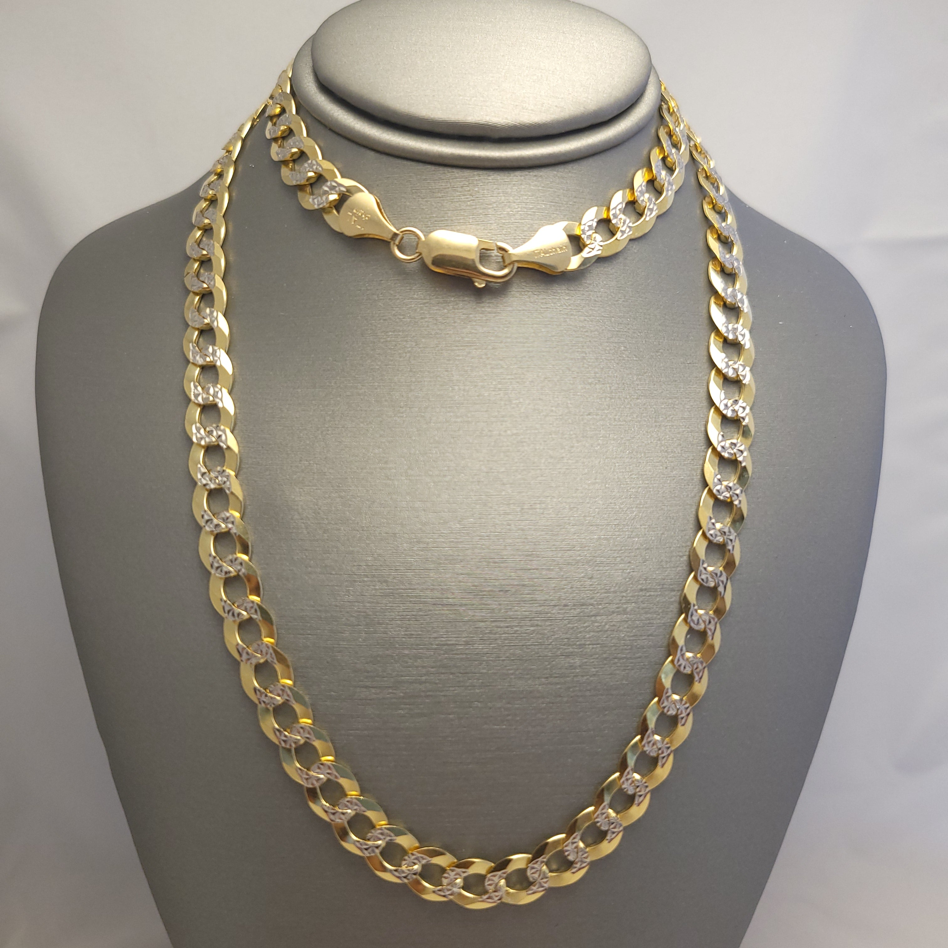 Cadena de eslabones cubanos con corte de diamante de 14K