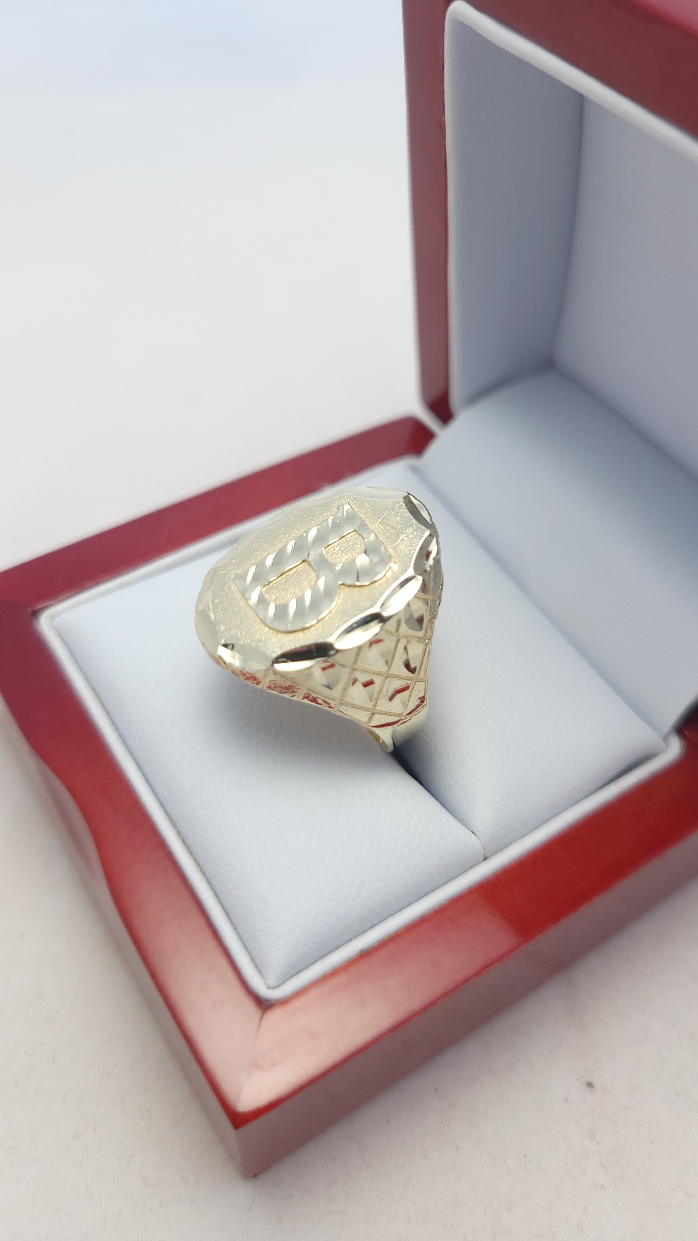 10K YG Letter "B" Ring