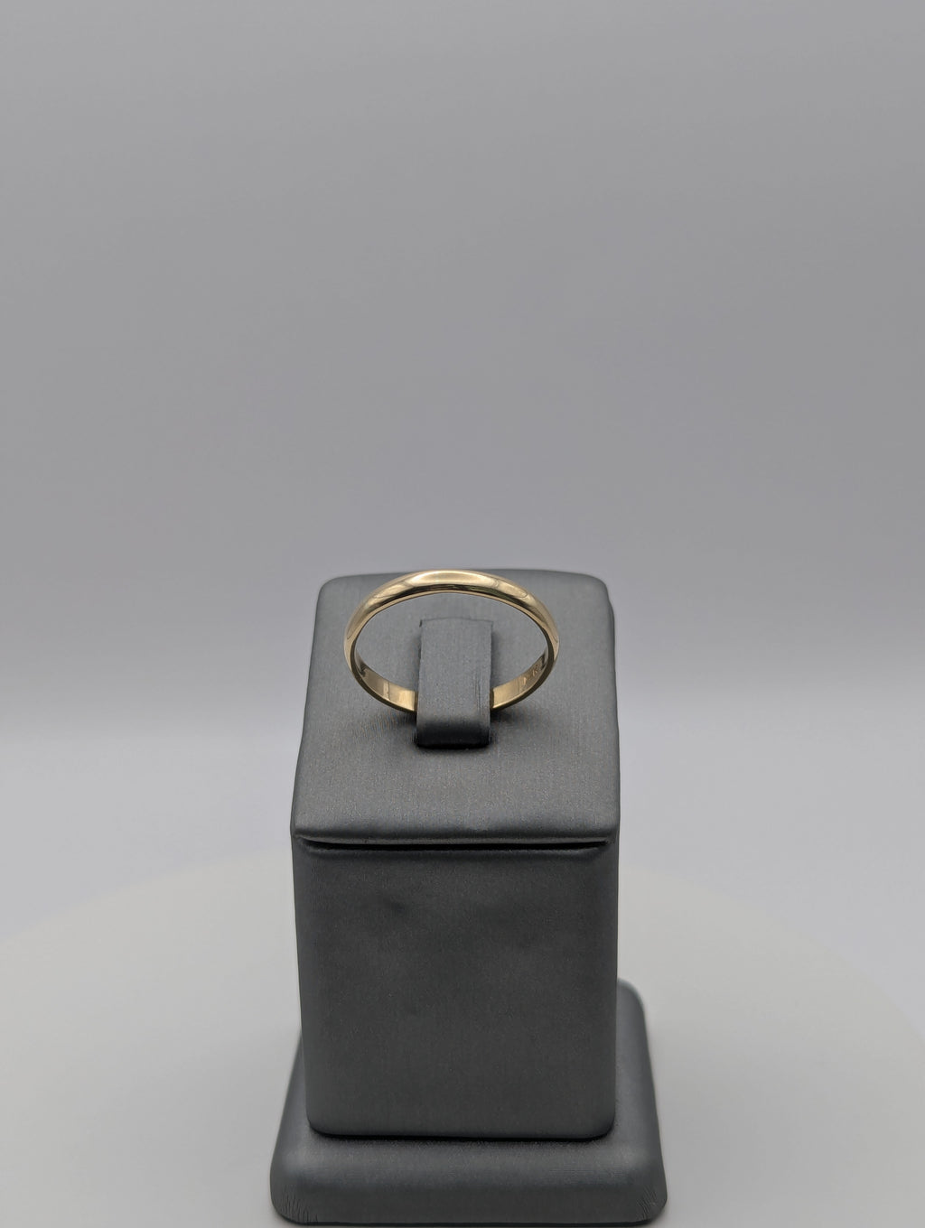 Anillo de boda de oro amarillo de 14 quilates