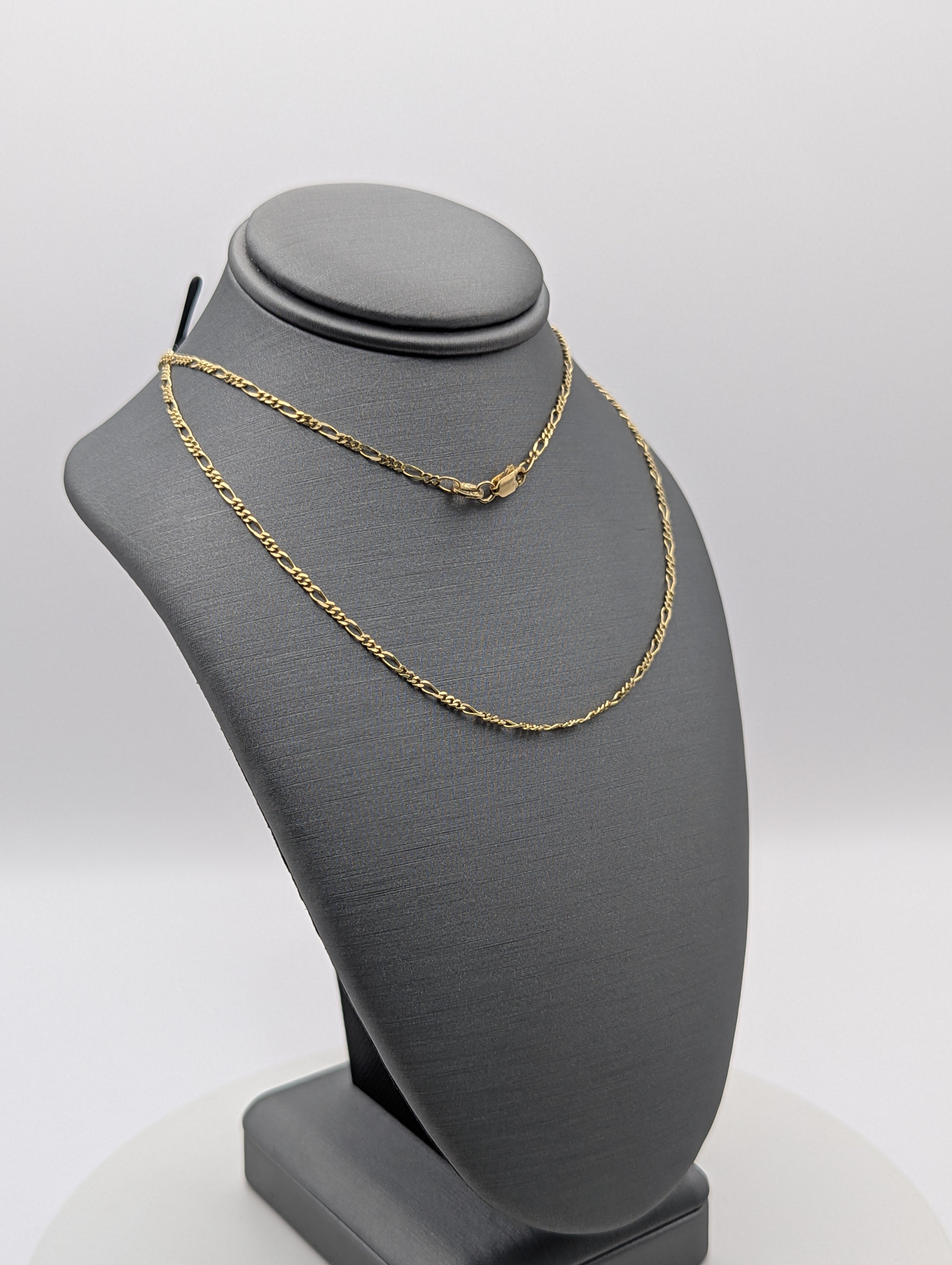 Cadena Fígaro de oro amarillo de 14K