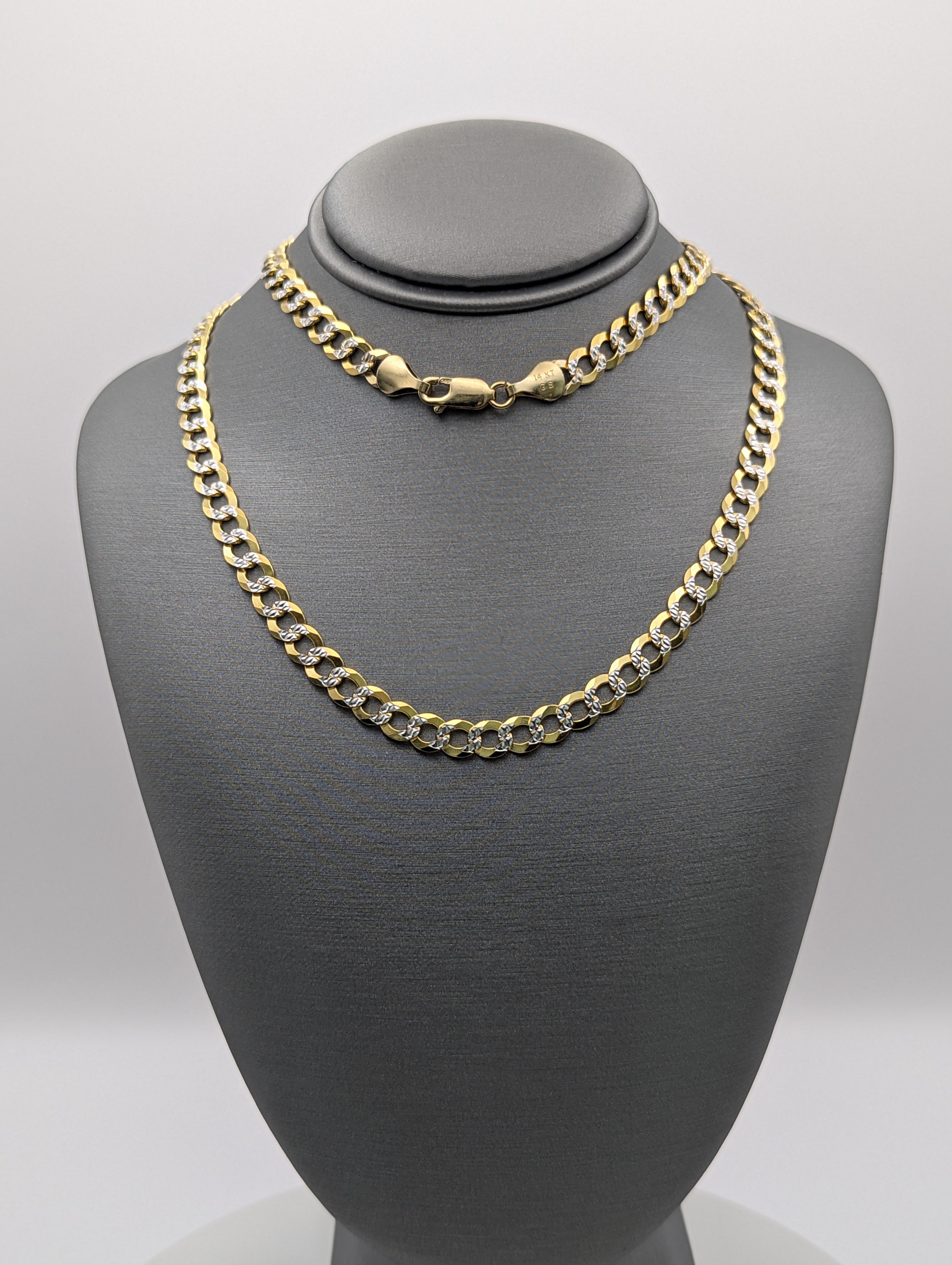 Cadena cubana de 14K con corte de diamante