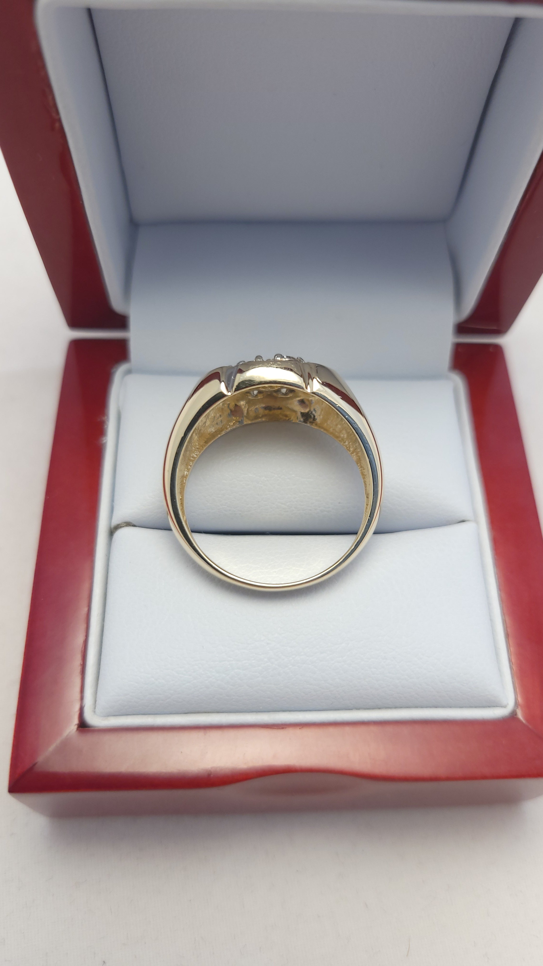 ANILLO DE ORO AMARILLO DE 14K CON DIAMANTES