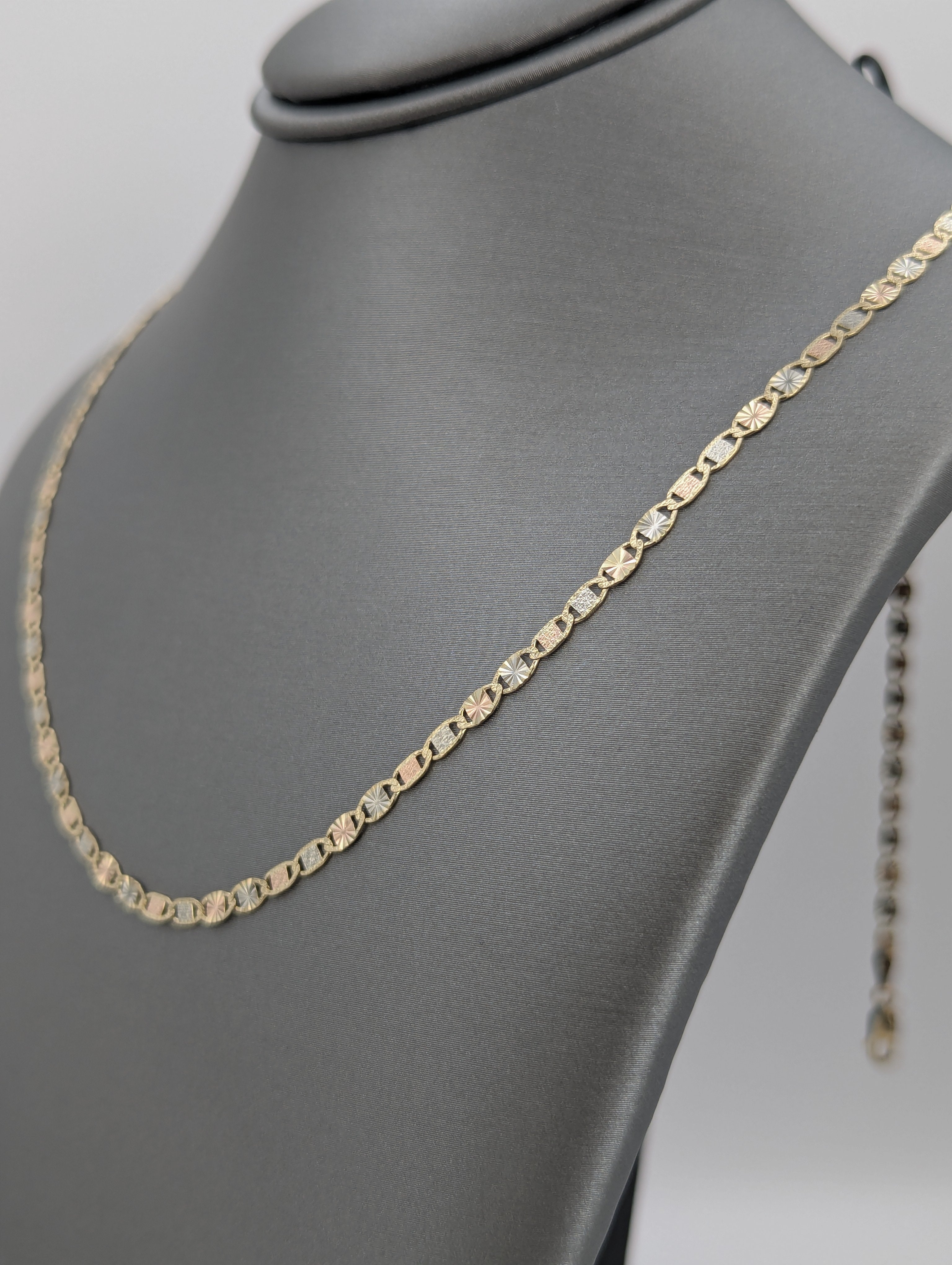 Cadena Valentino de 14K