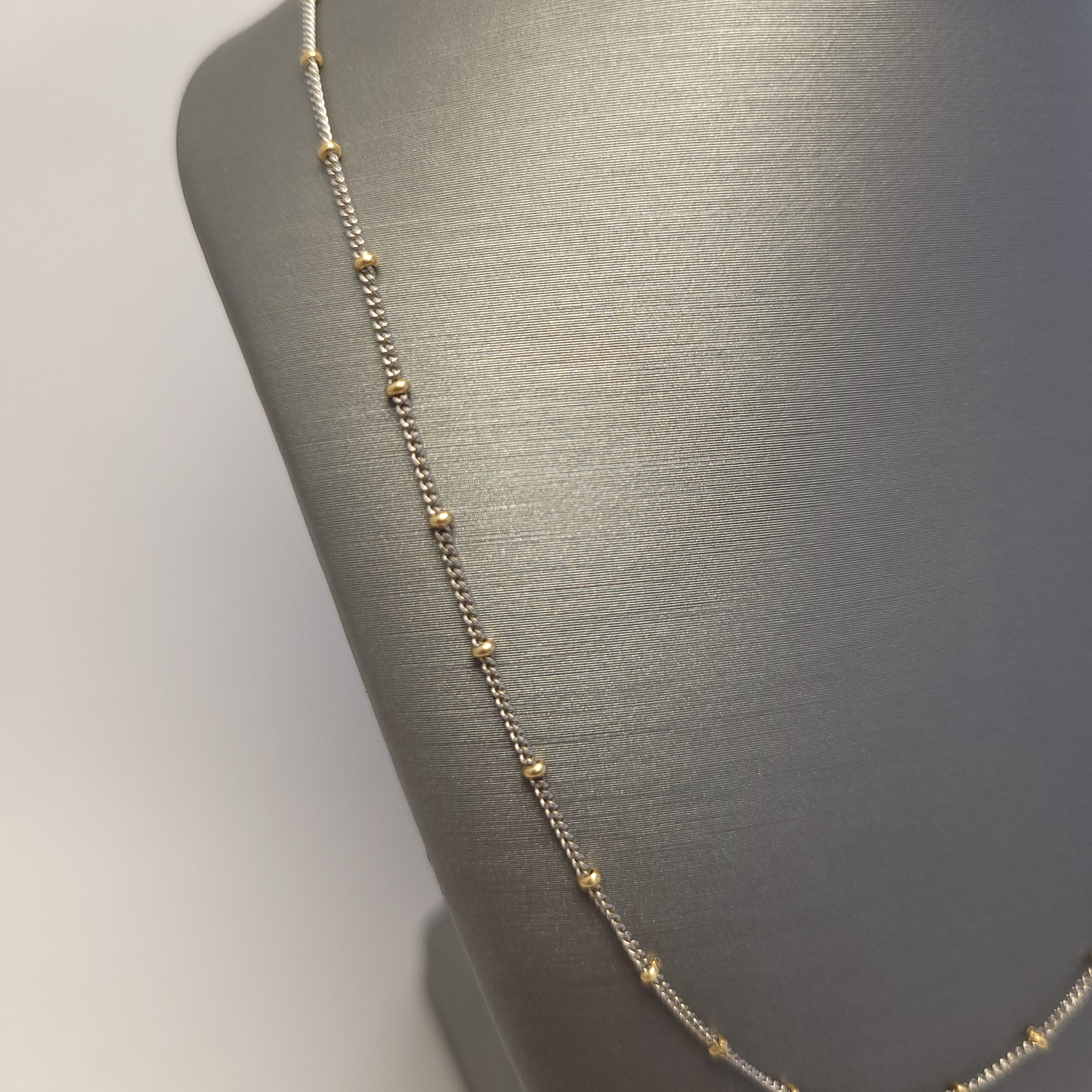 Collar de eslabones cubanos 14K de dos tonos de fantasía