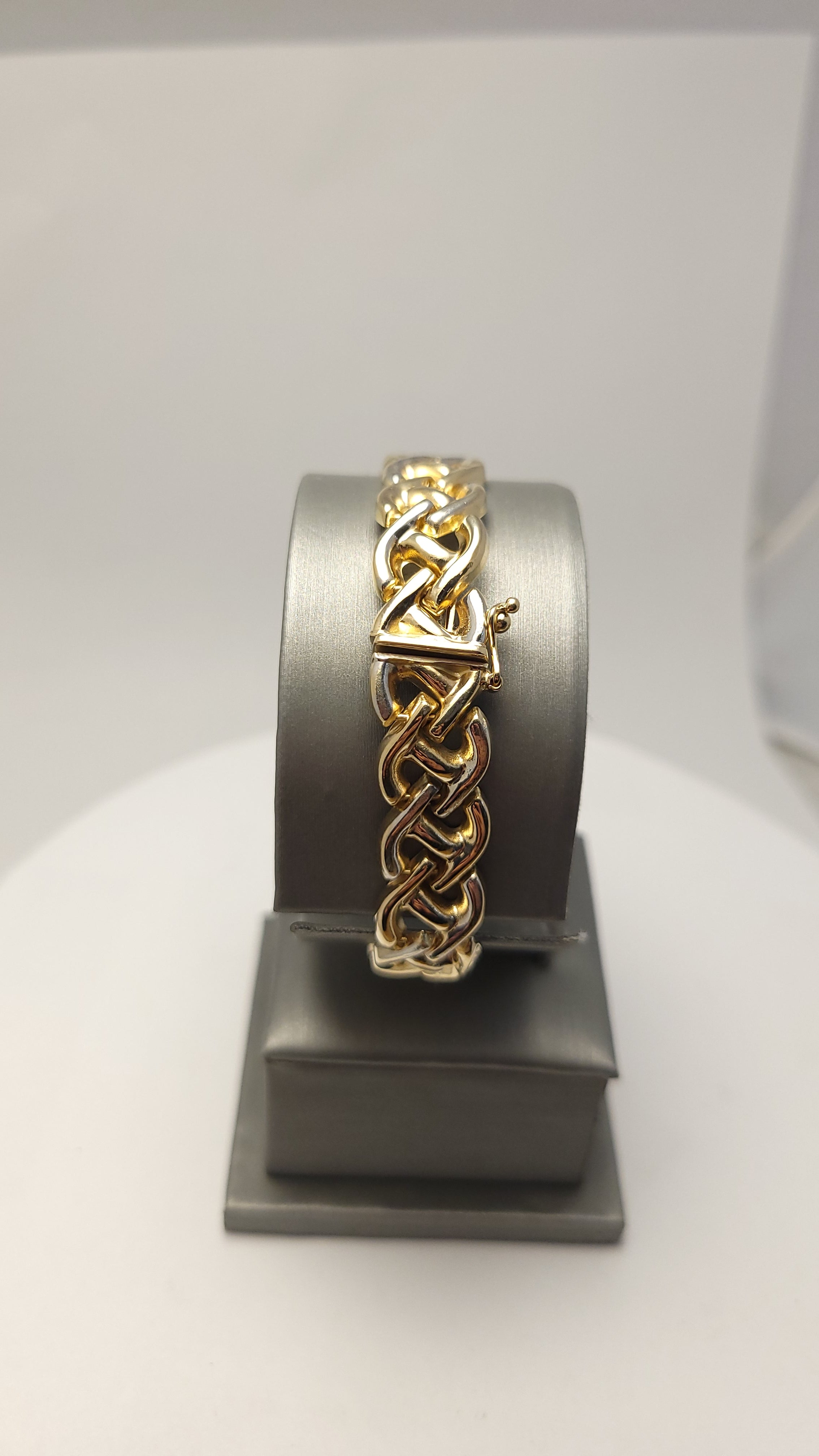 14K YG Gucci Bracelet