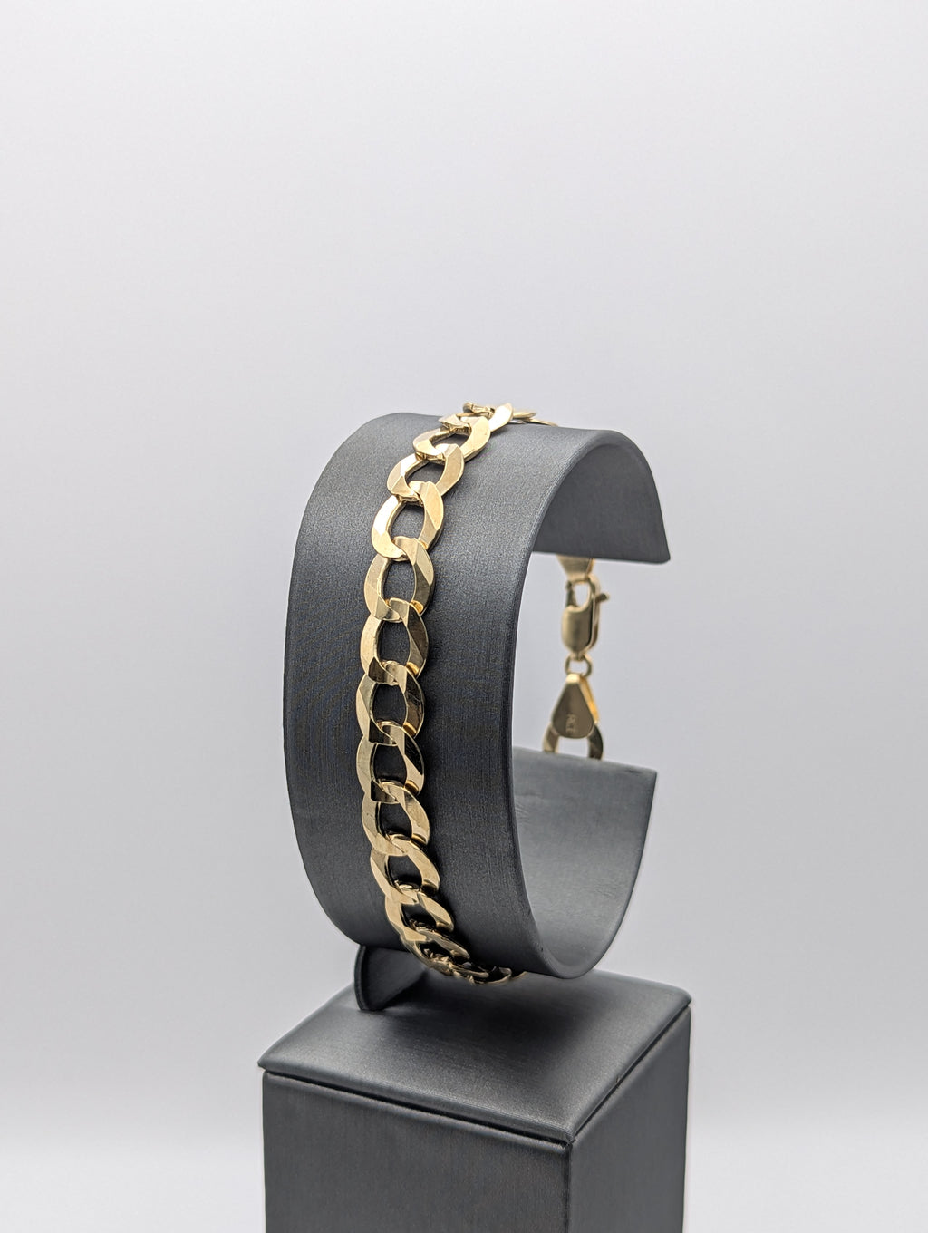 Pulsera eslabones cubanos 14K oro amarillo