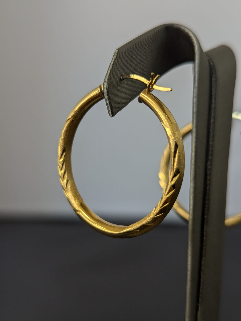 Pendientes de aro de oro amarillo de 14K