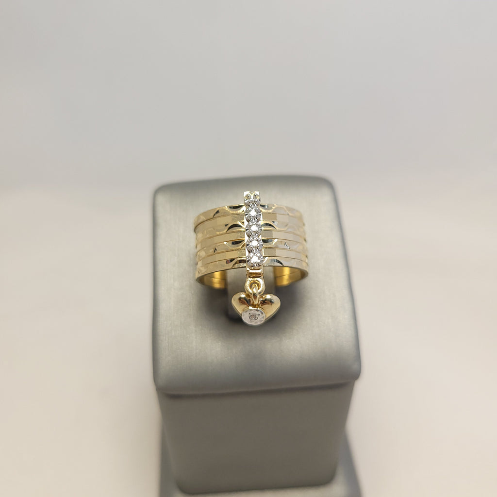 Anillo multi-corazones colgantes de oro amarillo de 14K