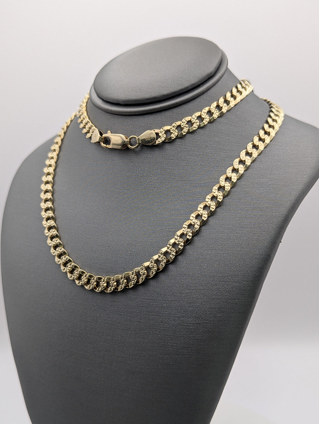 Cadena Curb Fresada de Oro Amarillo de 14K