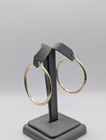 Pendientes de aro de oro amarillo de 14 quilates con corte de diamante y acabado satinado