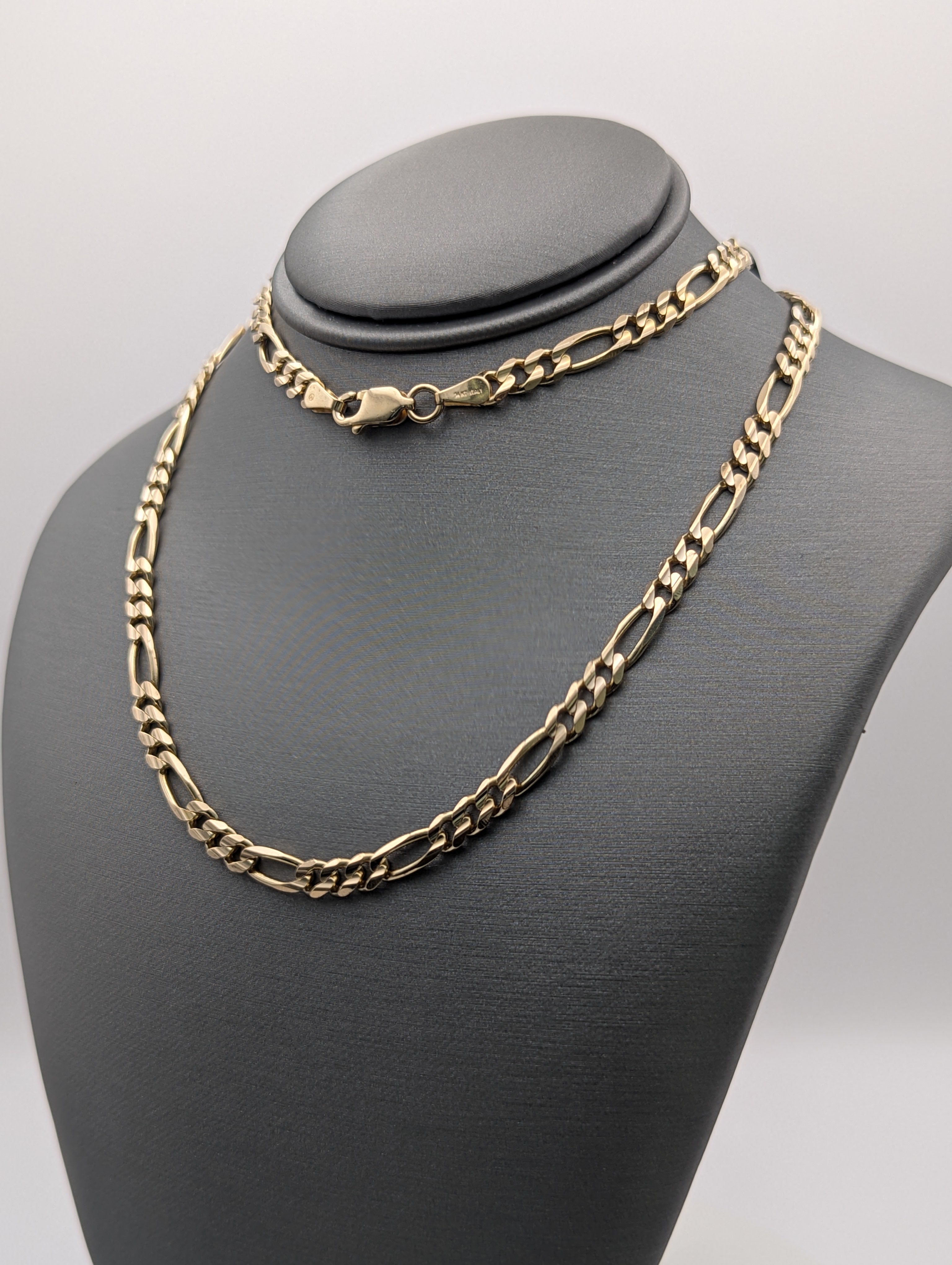 Cadena Fígaro de oro amarillo de 14K