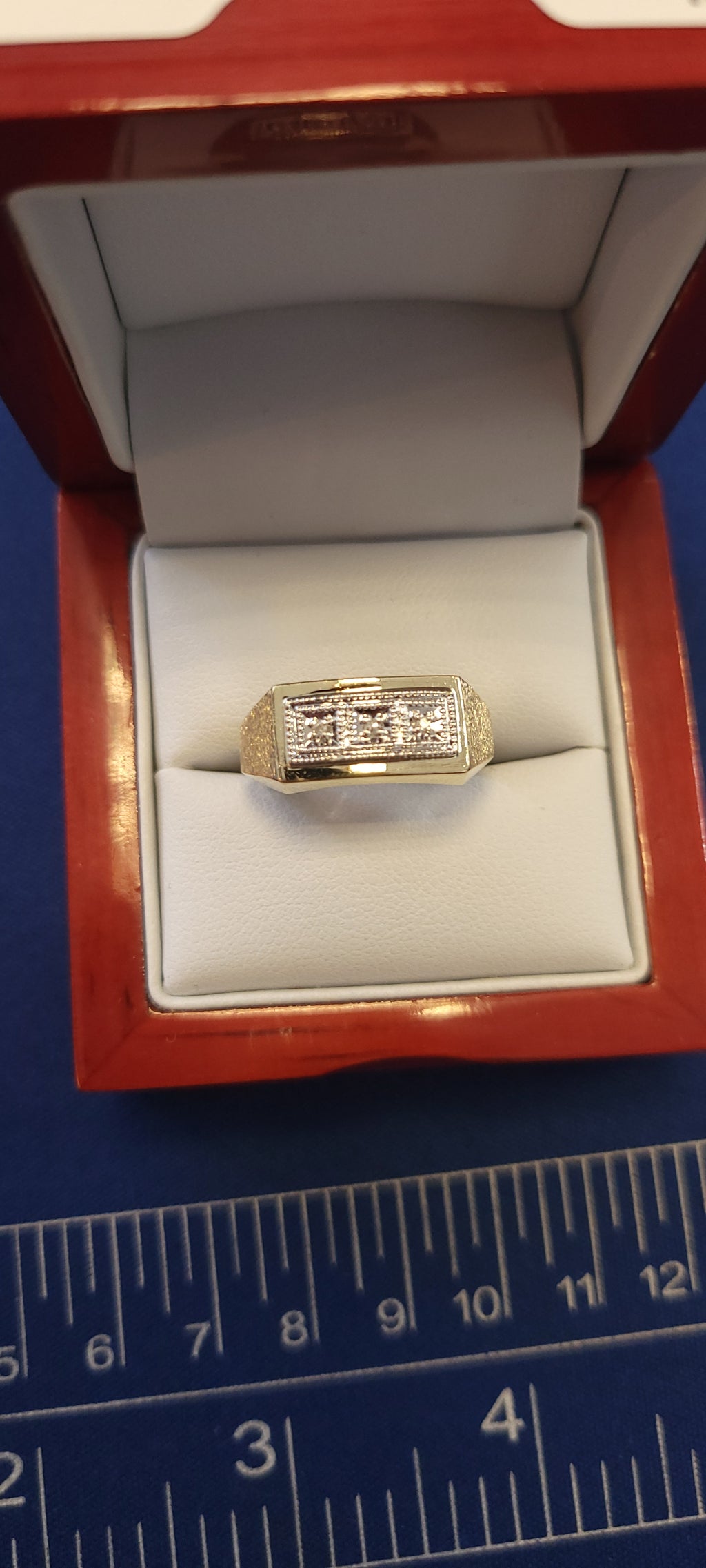 10K YG Men's Diamond Ring