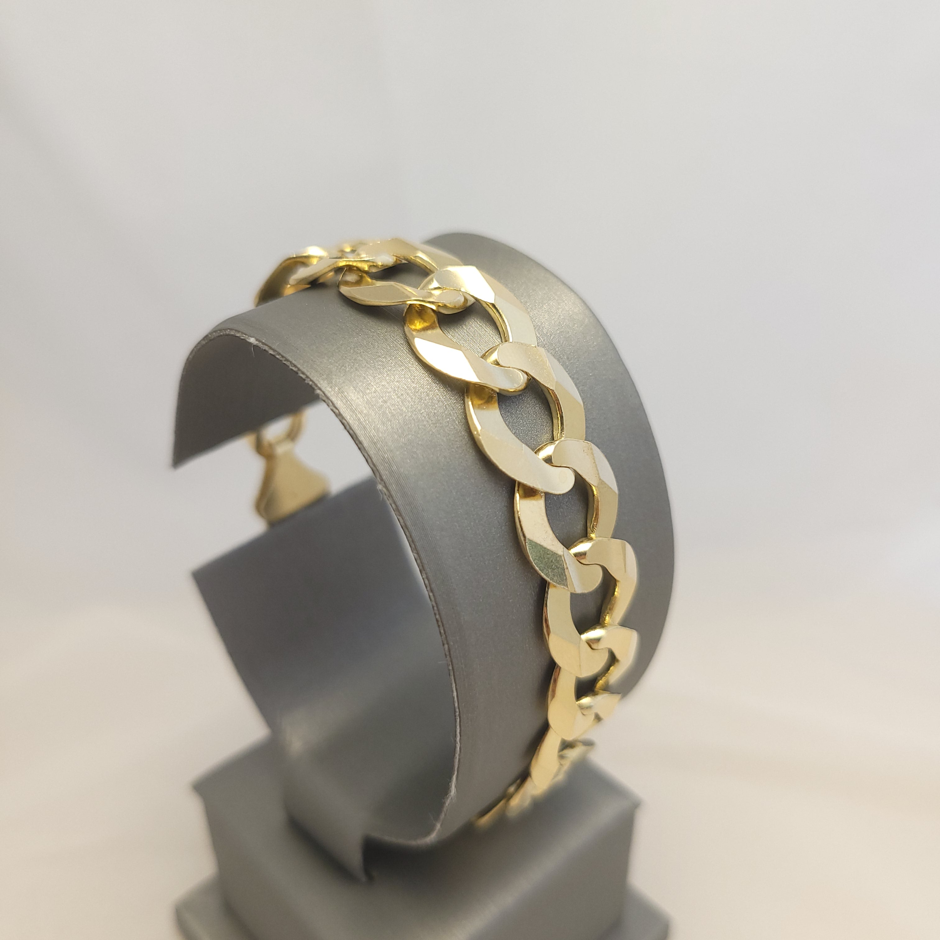 Pulsera de eslabones cubanos de oro amarillo de 14K