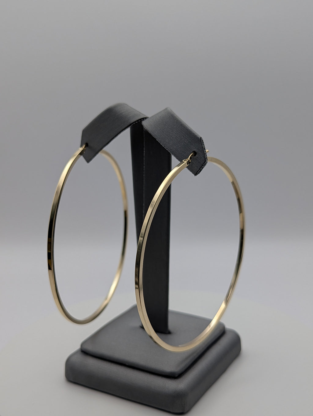 Aretes de oro amarillo de 14K