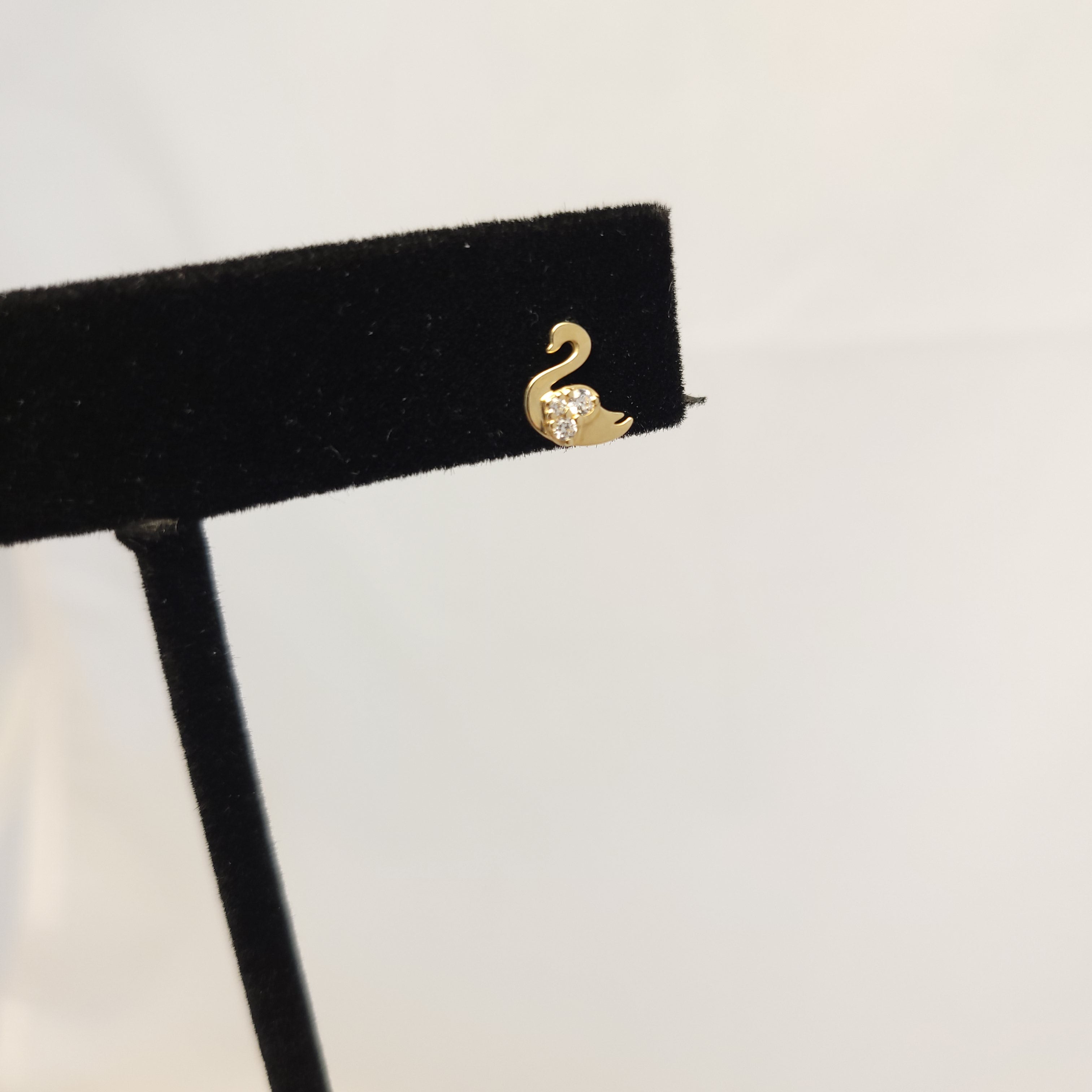 14K Yellow Gold Swan Earrings Screw-back