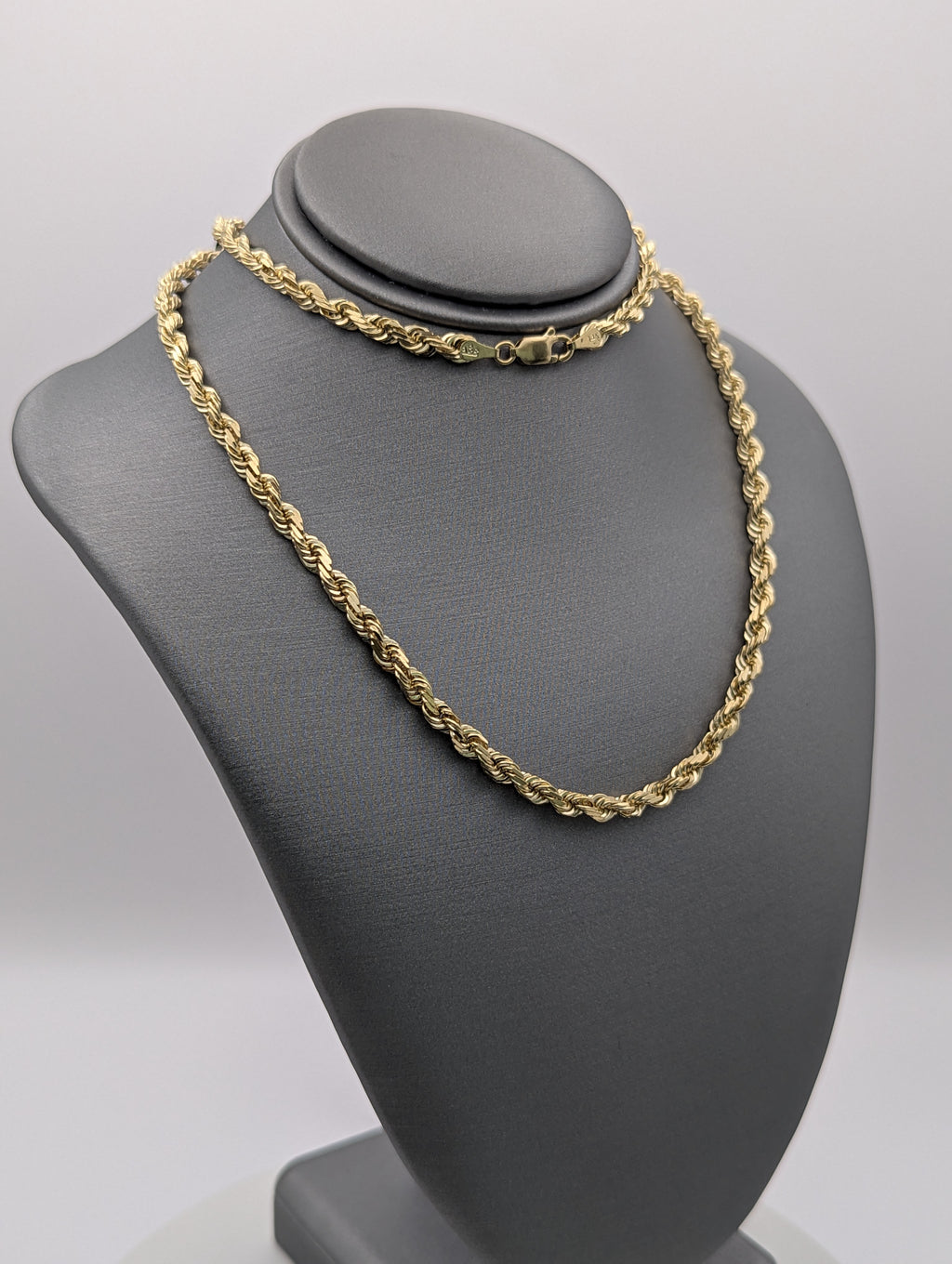Cadena de soga maciza de oro amarillo de 14 quilates