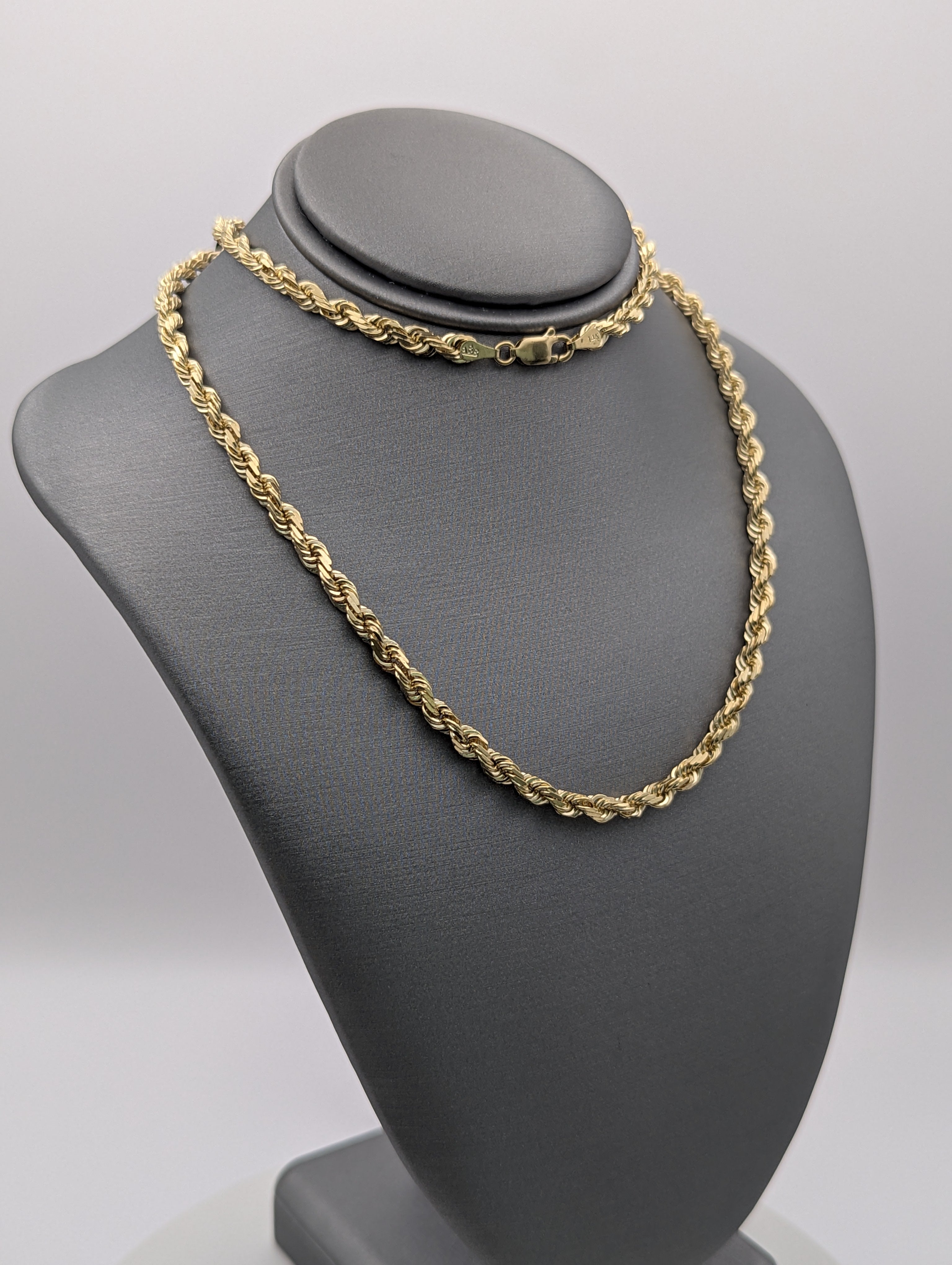 Cadena de soga maciza de oro amarillo de 14 quilates