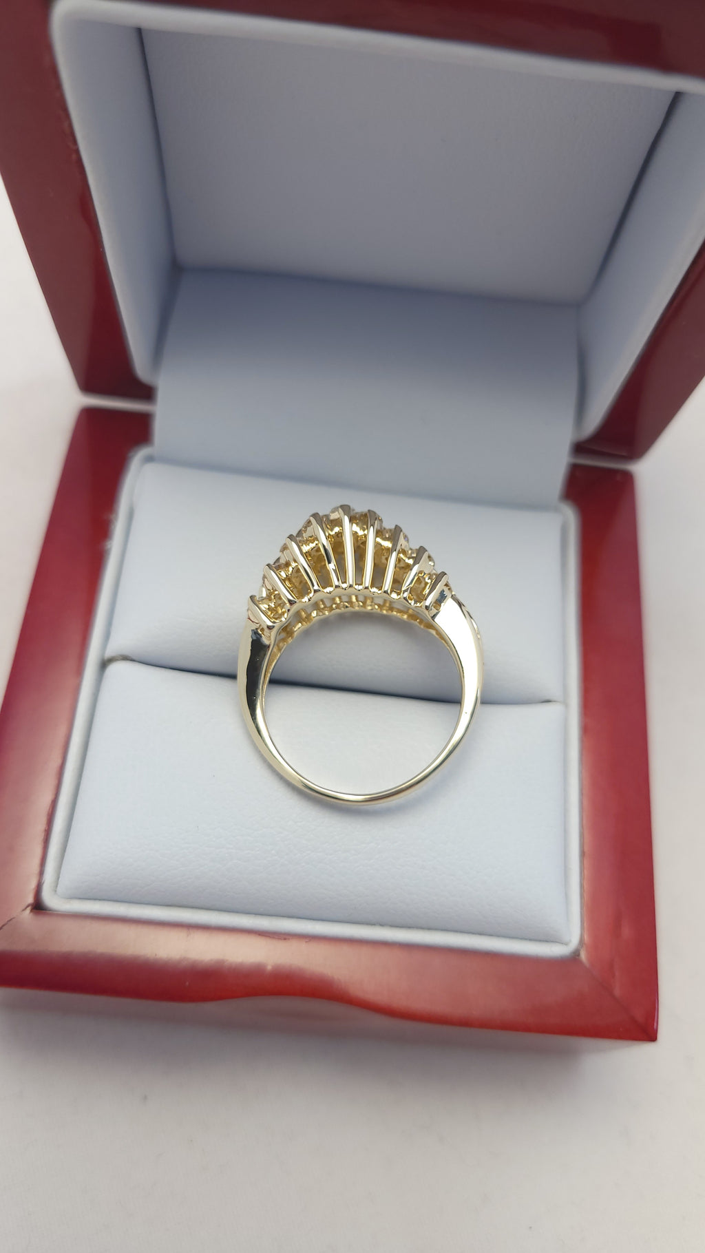 Anillo de oro amarillo de 14K con dos filas de diamantes fantasía