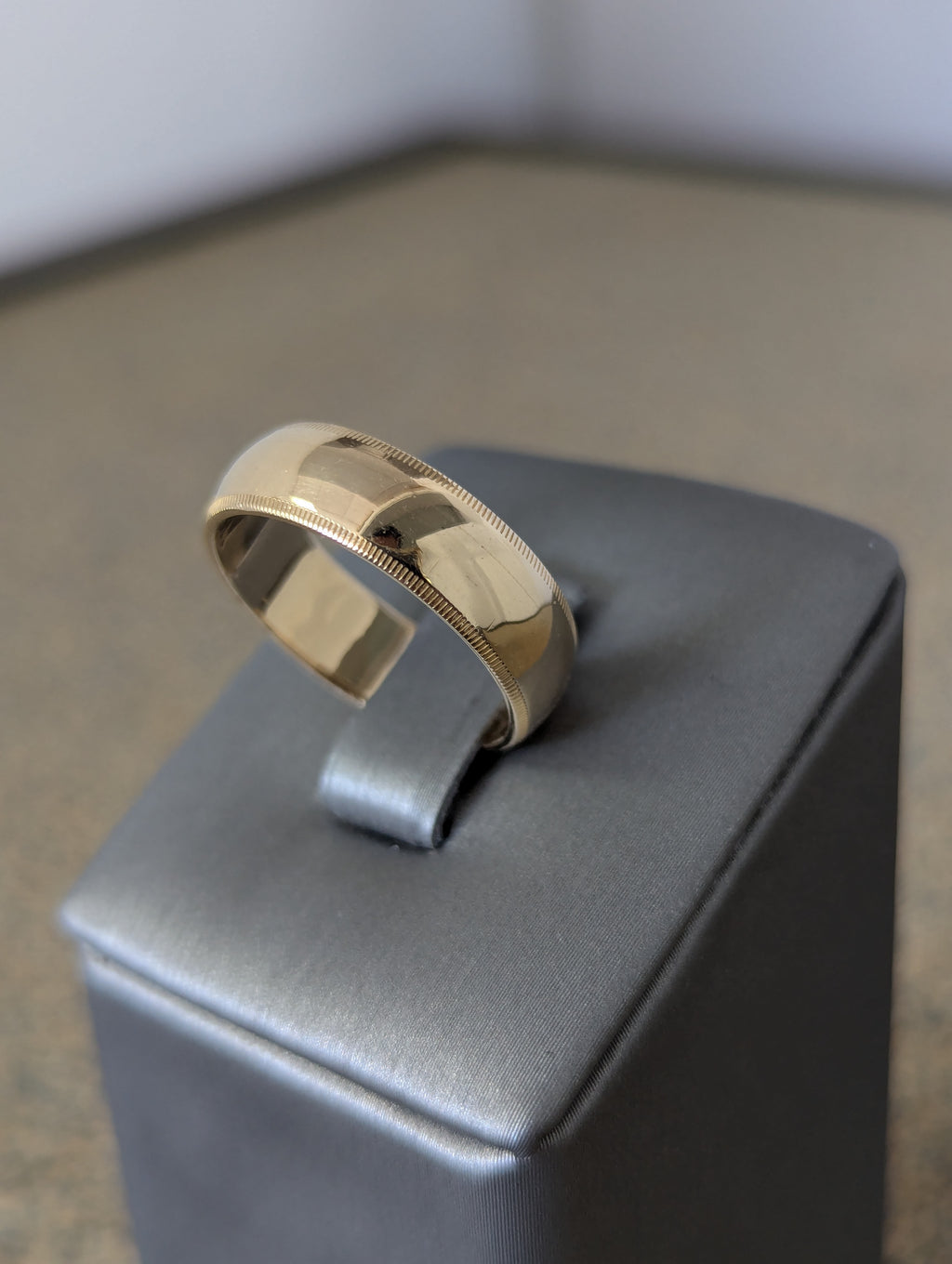 Anillo de boda de 14 quilates