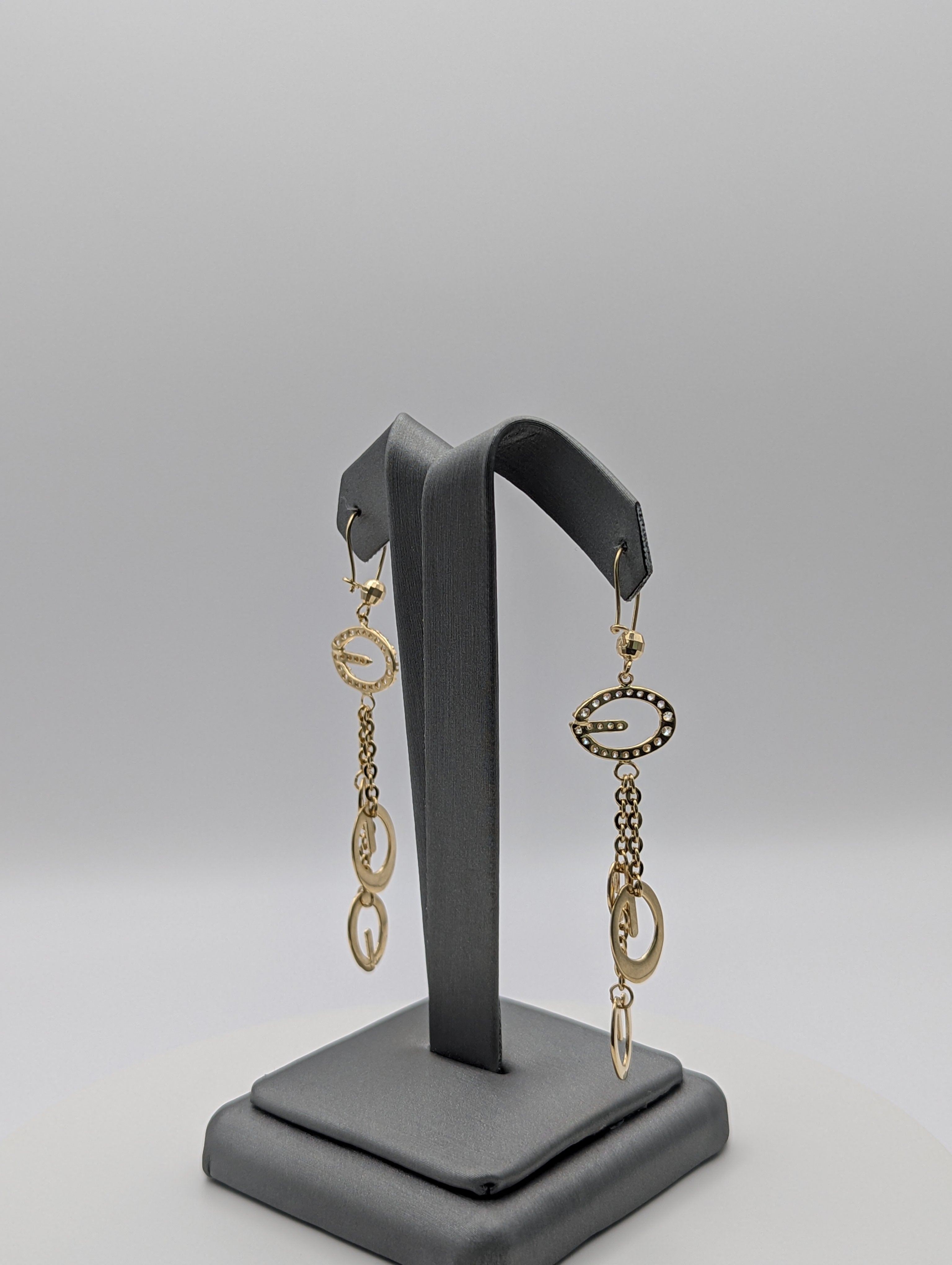 Pendientes Gucci de oro amarillo de 14K con circonitas cúbicas