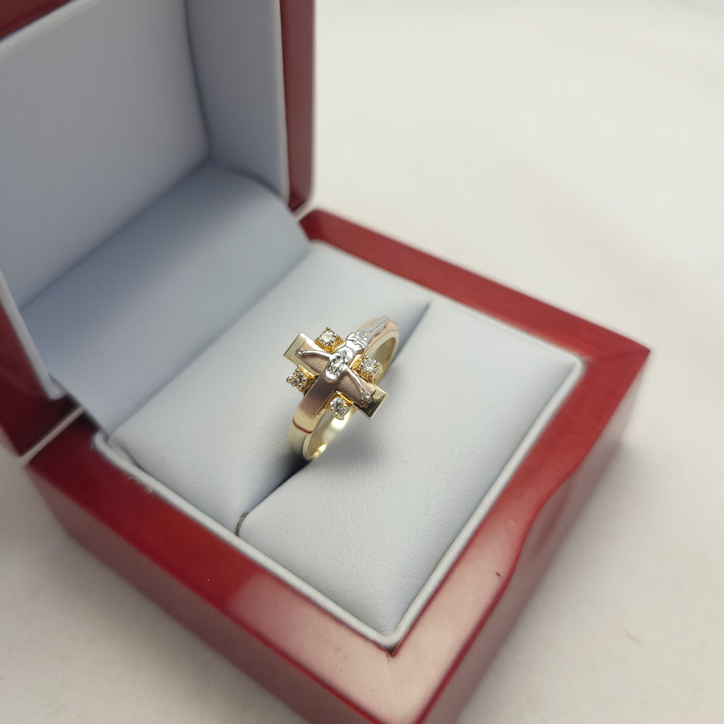 Anillo Crucifijo de Oro Tricolor de 14K