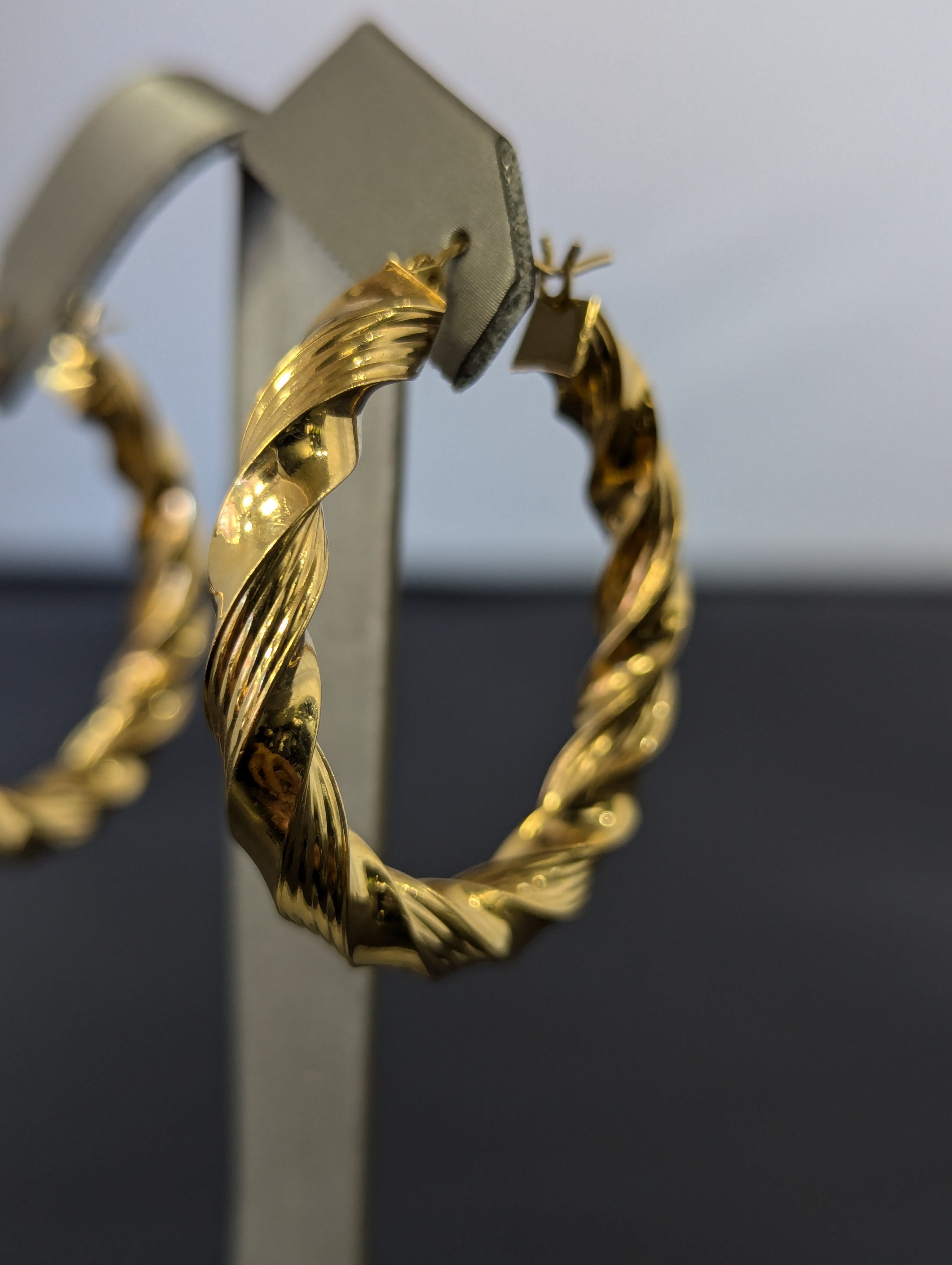 14K YG Twisted Spiral Hoop Earrings