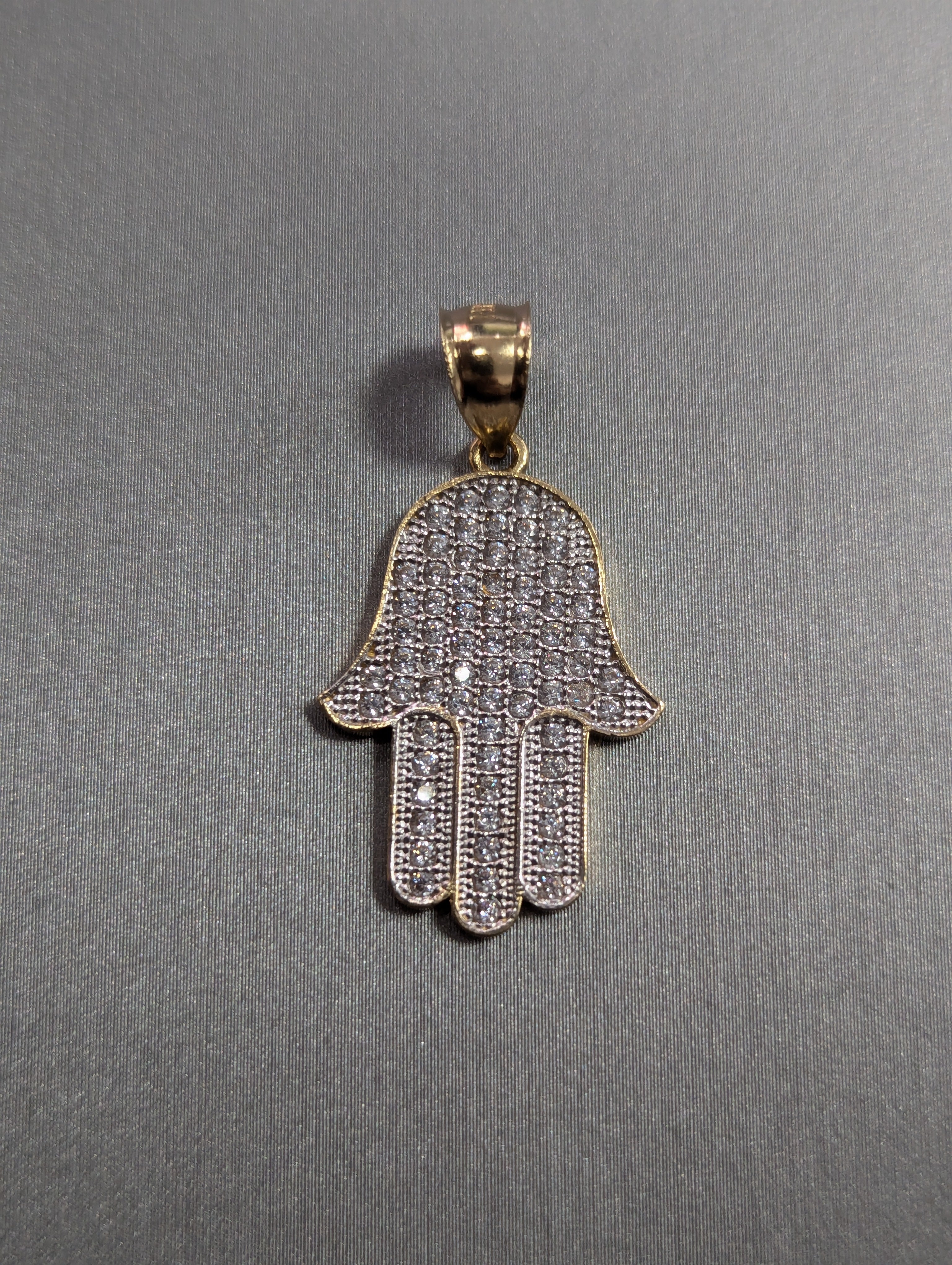Colgante Mano de Hamsa de Oro Amarillo de 14K con Circonitas