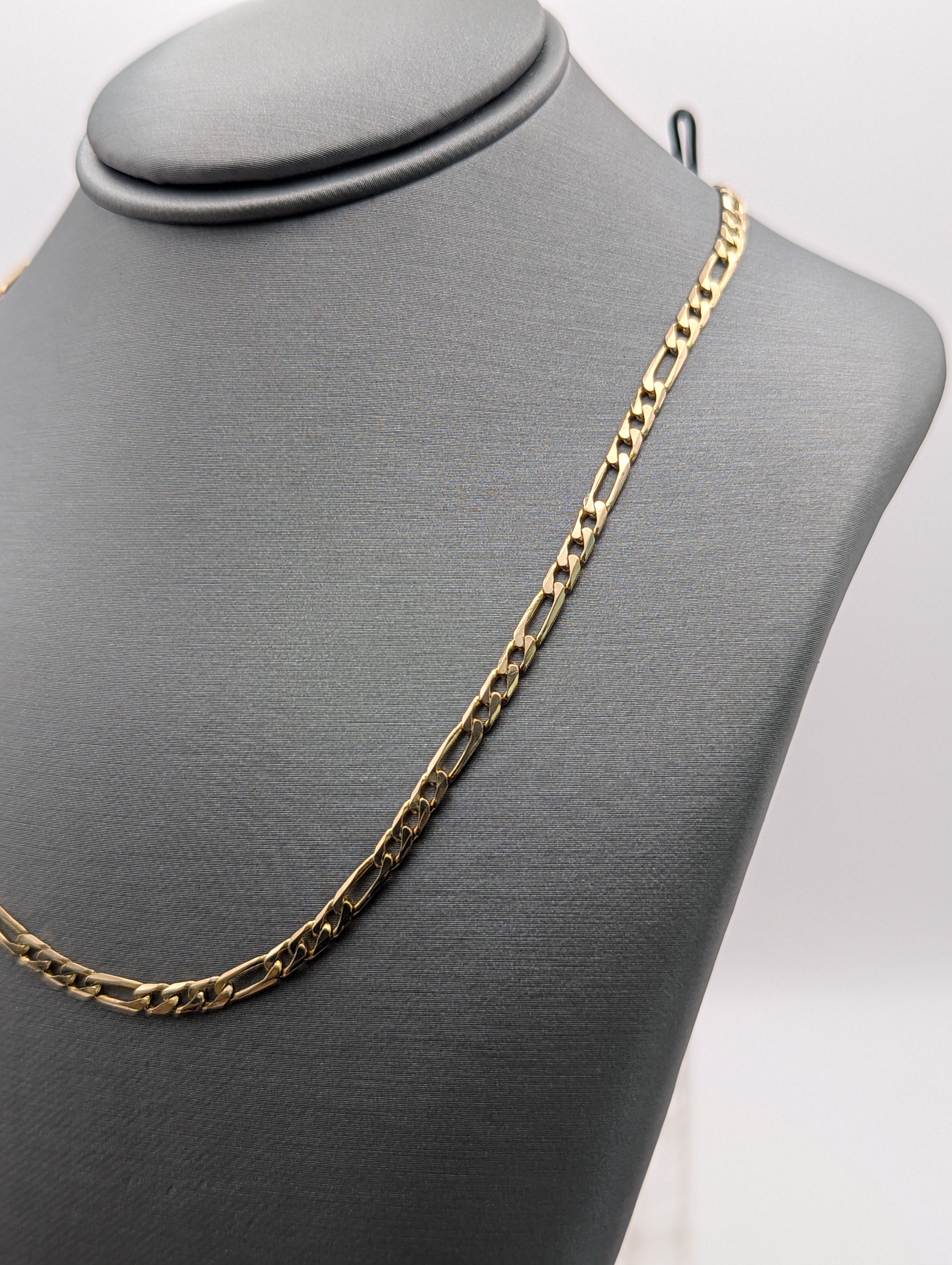 Cadena Fígaro de oro amarillo de 14K