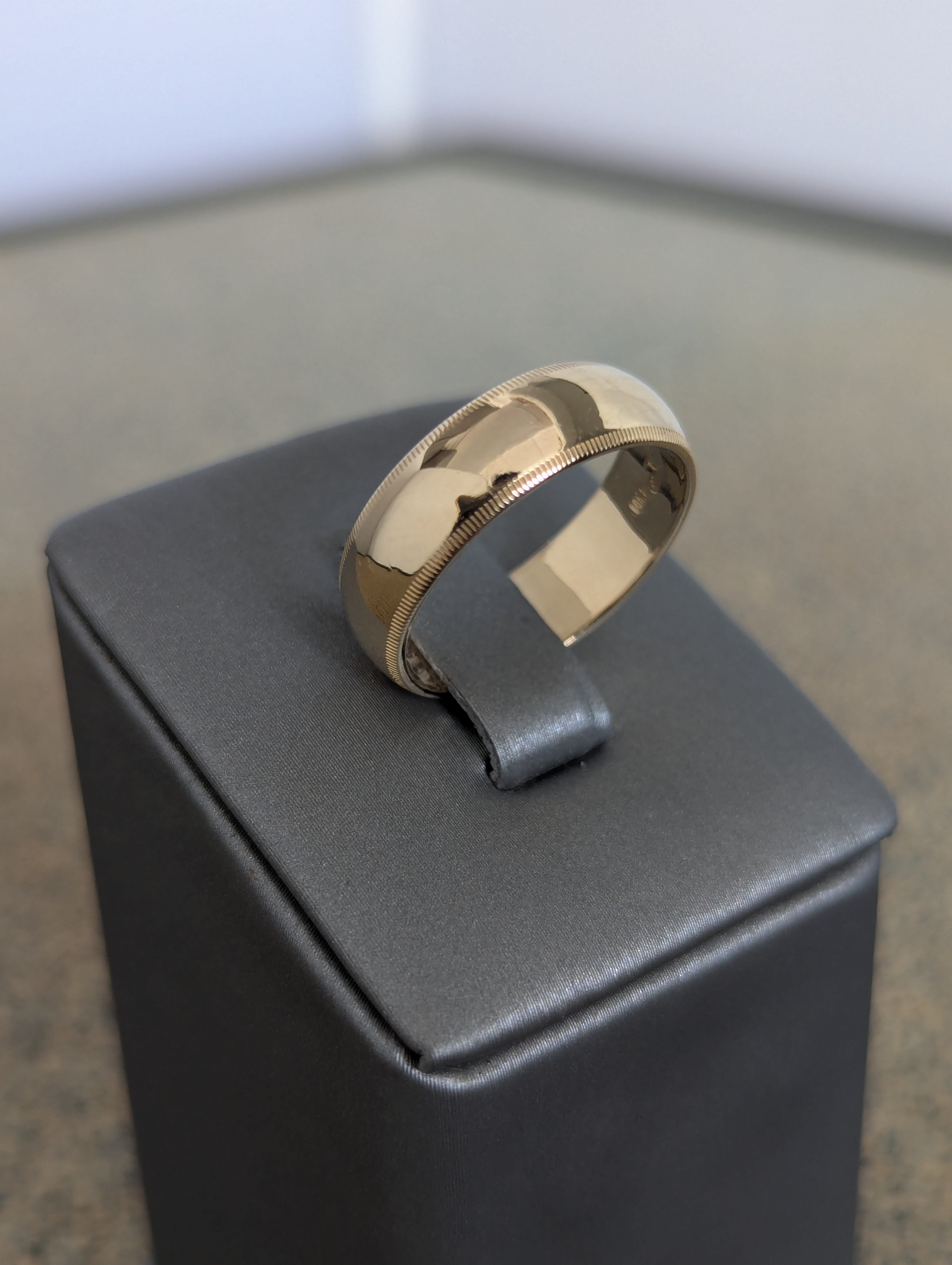 Anillo de boda de 14 quilates
