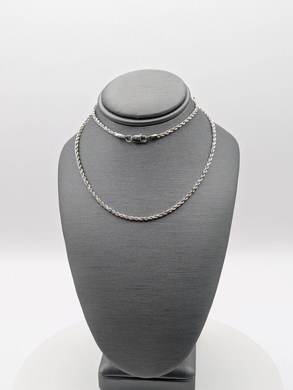 Collar de cuerda maciza de oro blanco de 14K