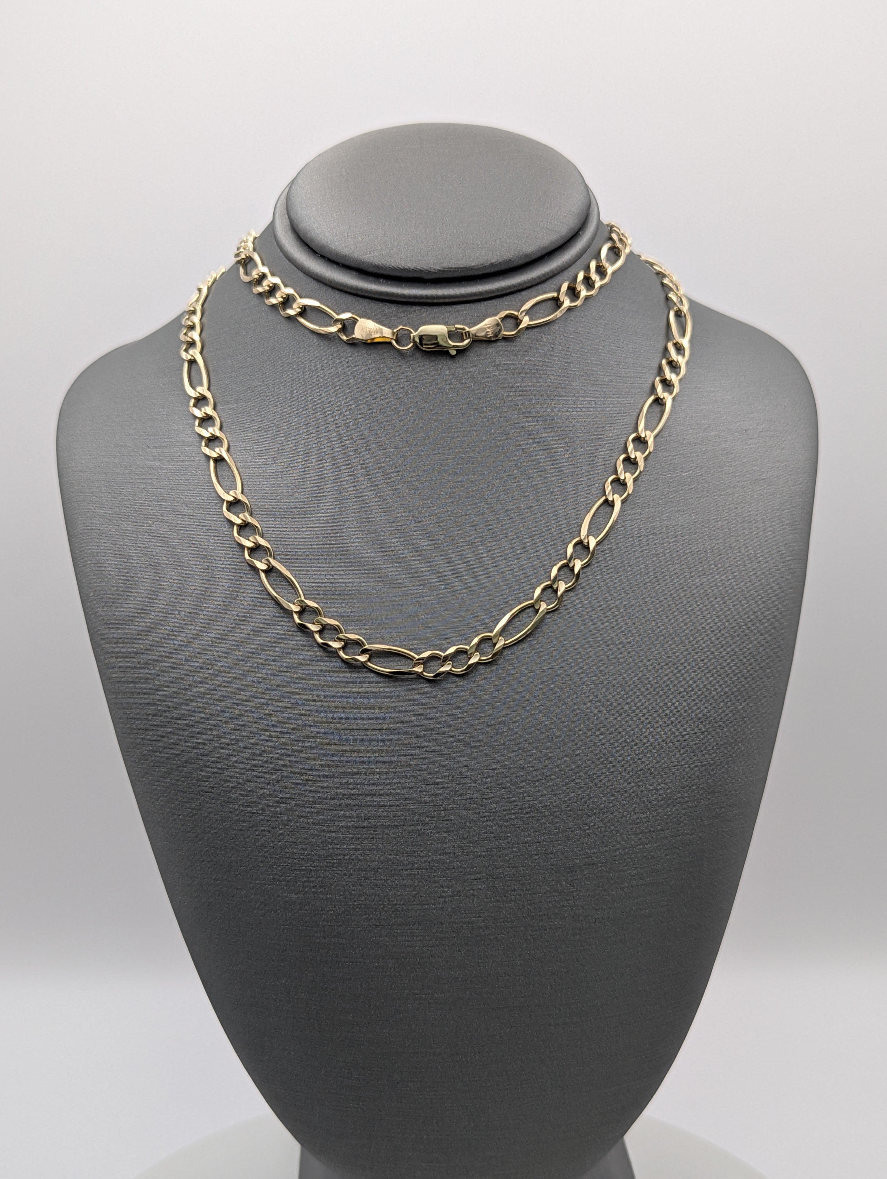 Cadena Fígaro de oro amarillo de 14K