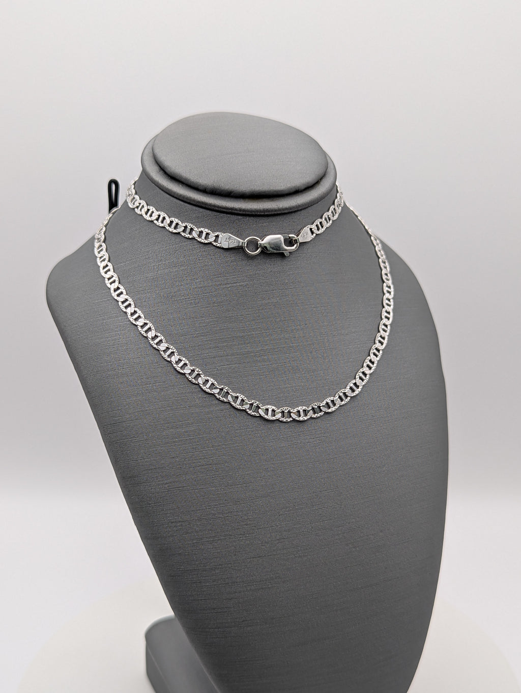 Cadena Marinera con Corte Diamantado de Oro Blanco de 14K