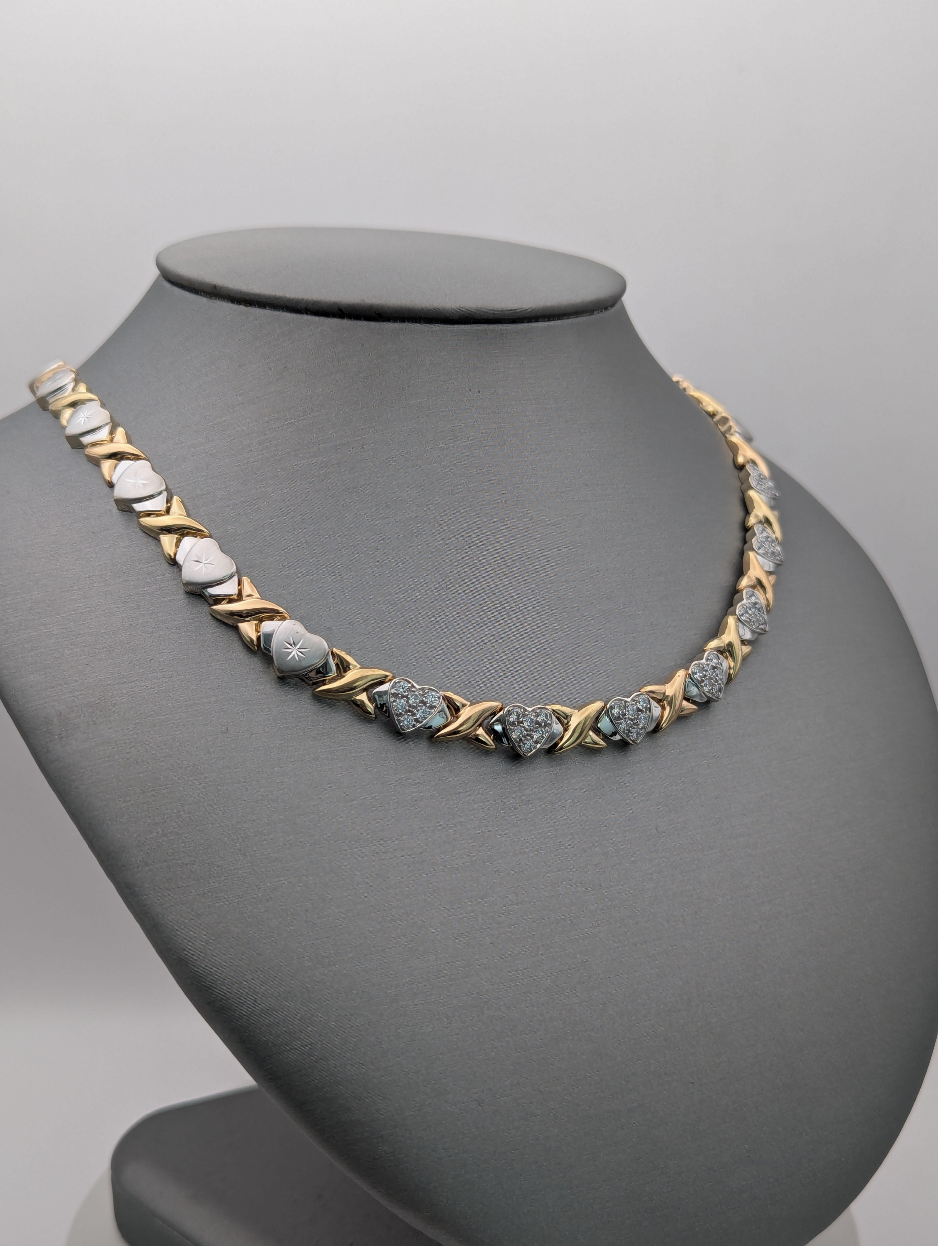 Collar de corazón de circonita cúbica de oro blanco/amarillo de 14K