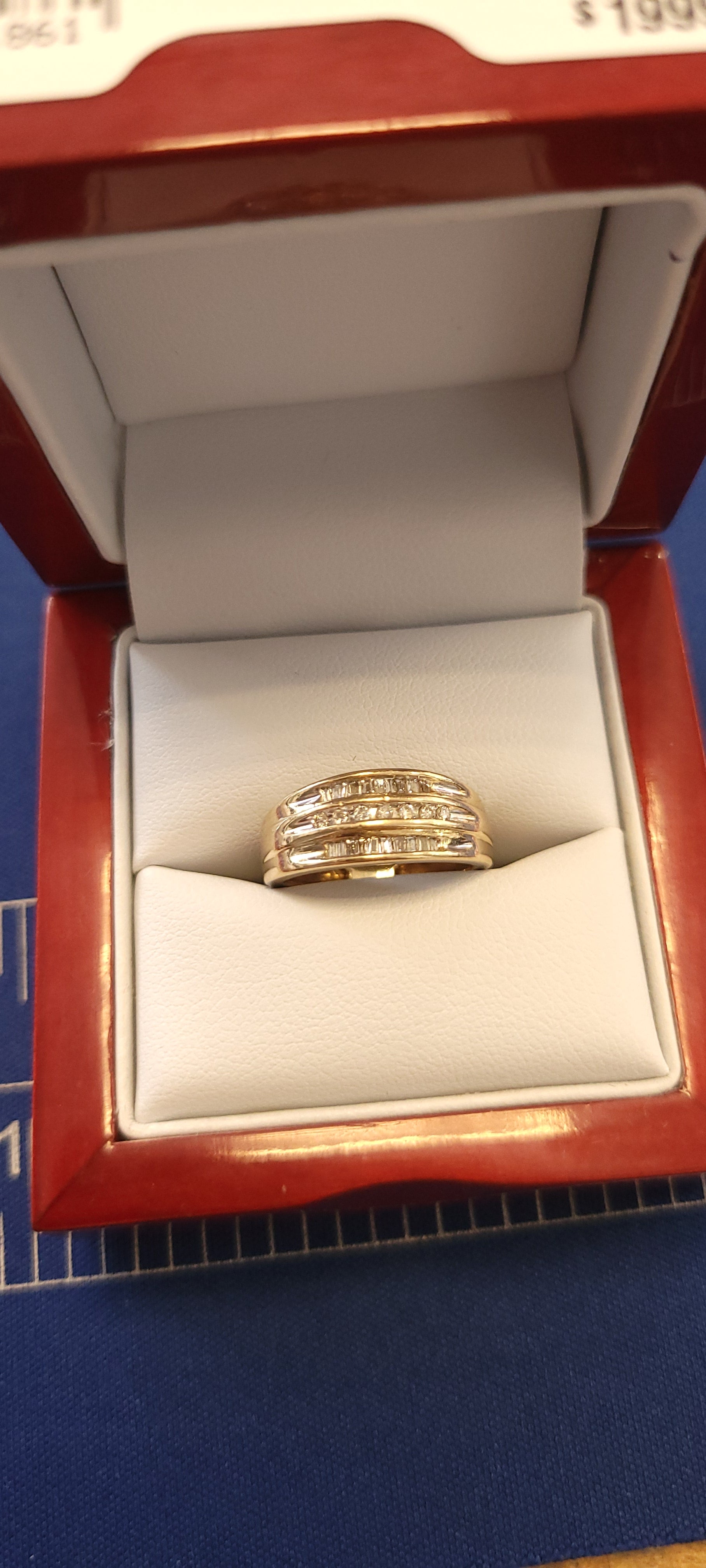 10K YG Diamond Band