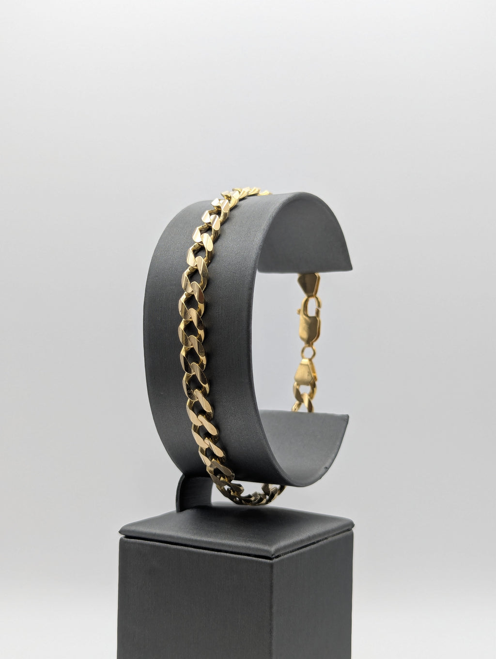 Pulsera de eslabones biselados de oro amarillo de 14 quilates